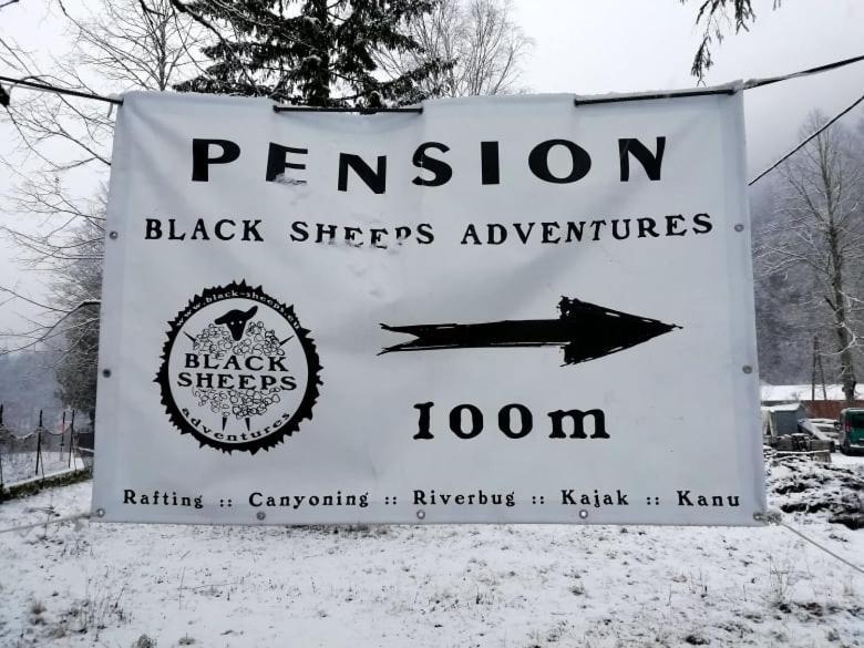 Penzion Black Sheeps Adventures ヴィルダルペン エクステリア 写真